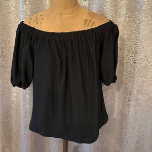NWT Off the shoulder, puff sleeve top from Anthropologie Sz S